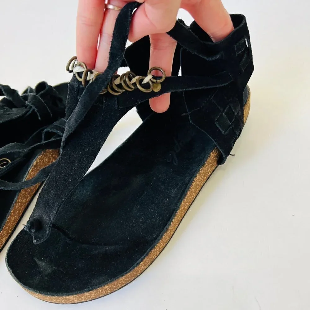 Free people Collins wrap suede sandals Size 39